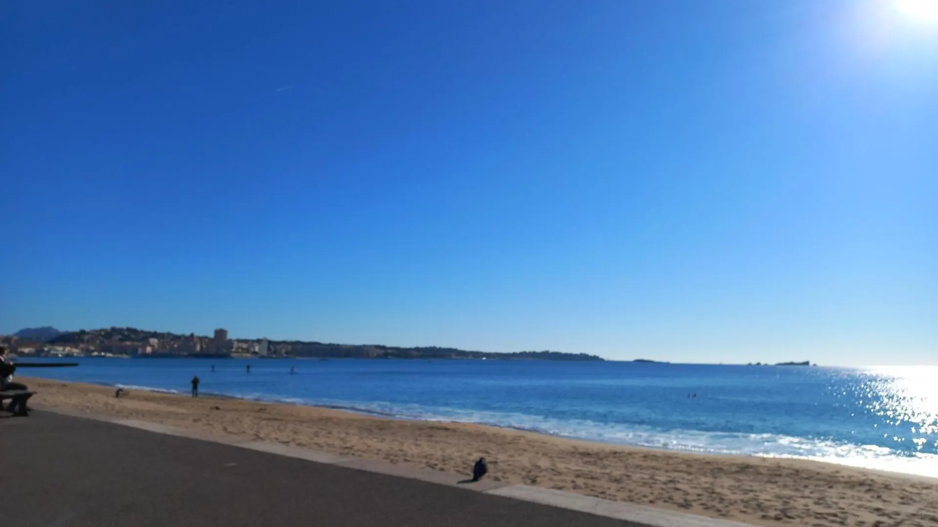 Apartment Appartement T2 Port Frejus - Wifi Clim
