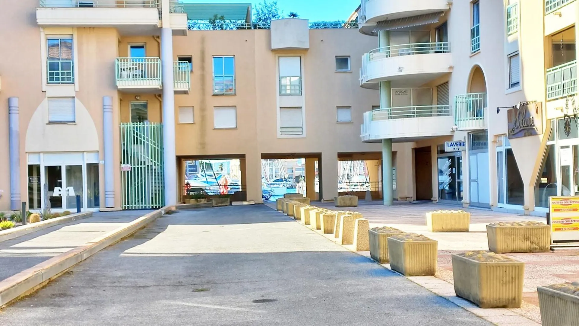 Appartement T2 Port Frejus - Wifi Clim France