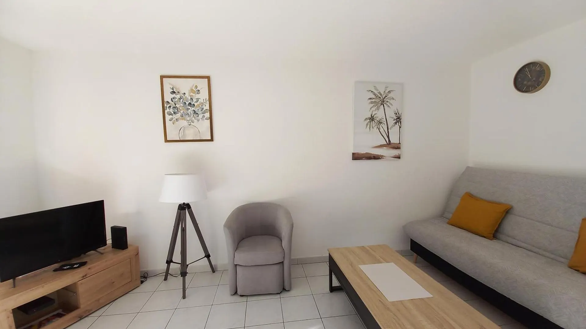 Apartment Appartement T2 Port Frejus - Wifi Clim