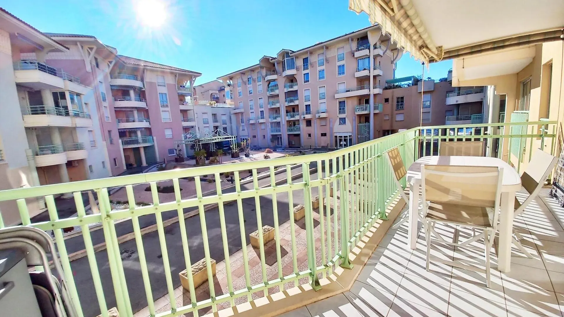 Apartment Appartement T2 Port Frejus - Wifi Clim