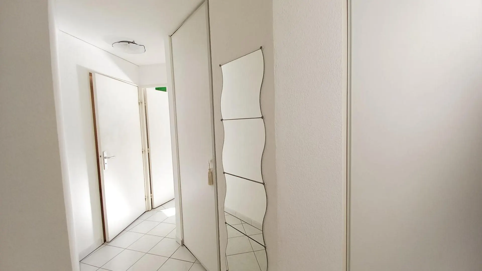Appartement T2 Port Frejus - Wifi Clim 0*,  France